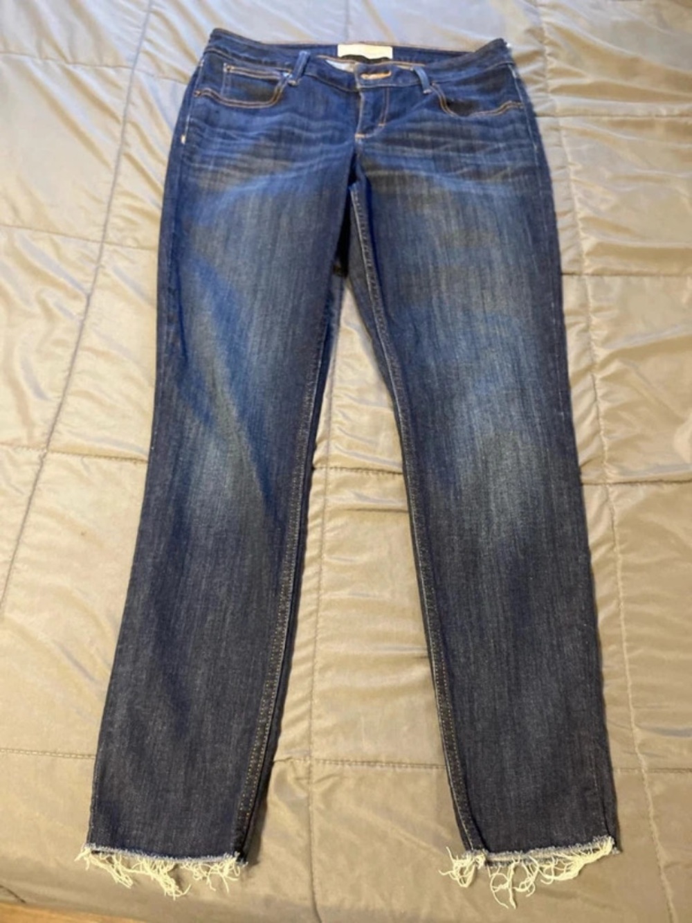 Maurices size 28 Classic Dark Blue Women's Straight Jeans - Frayed Hem